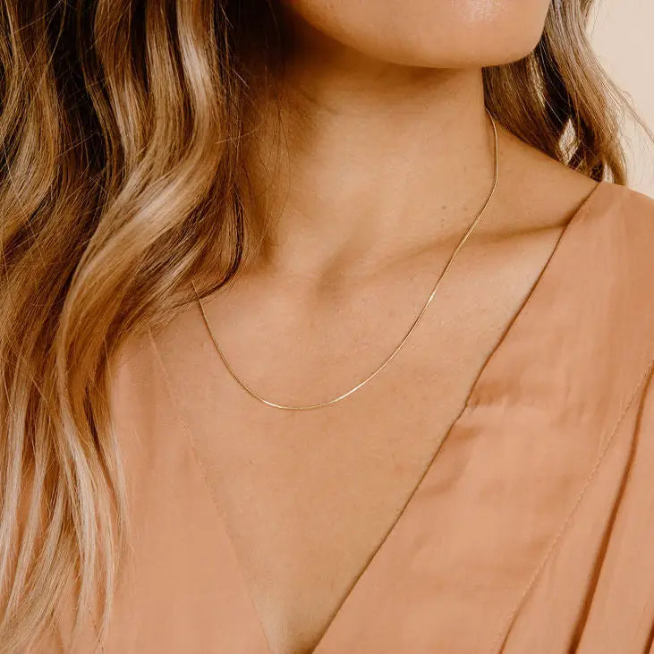 Cora Dainty Necklace