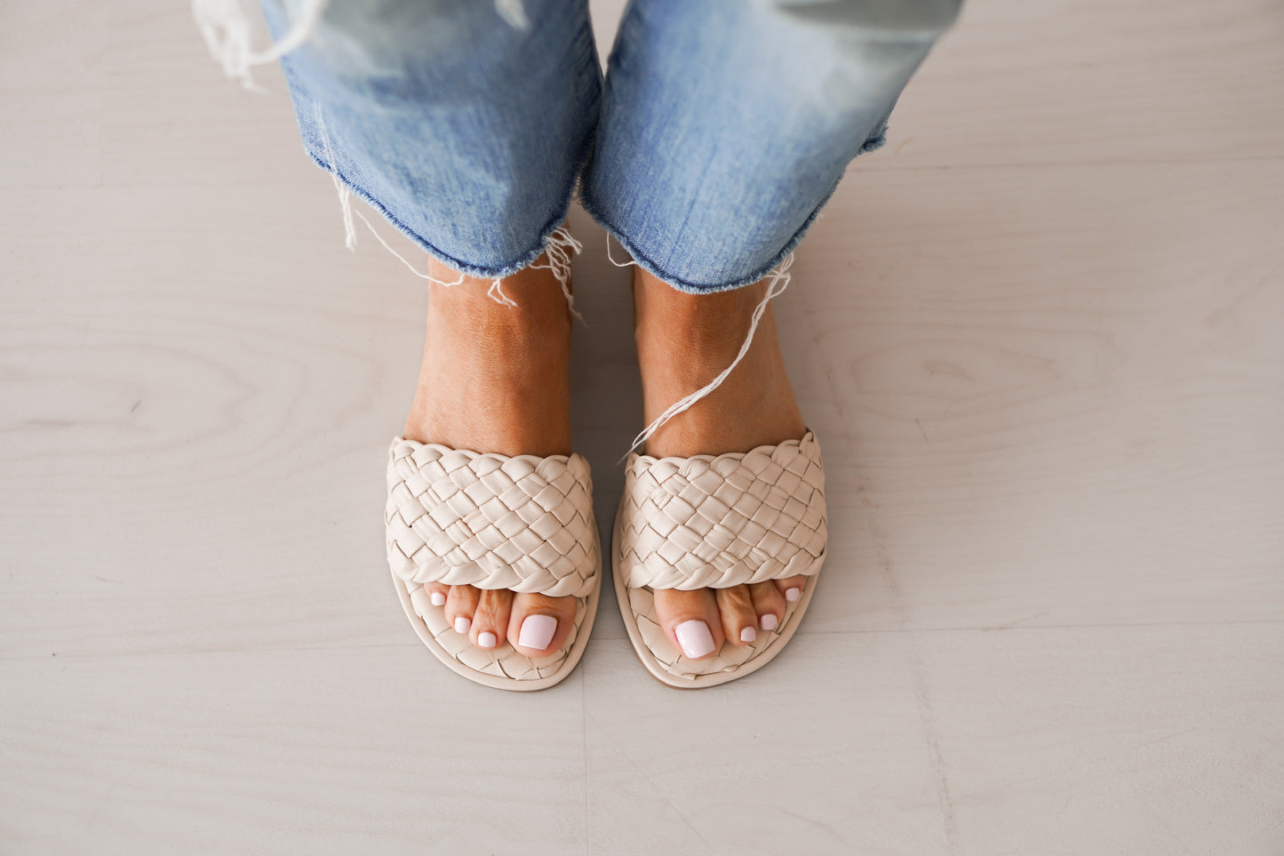 Shana Sandal