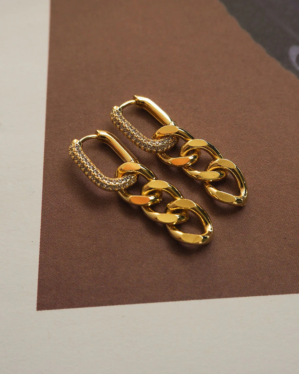 Hanging Pave Chain Link Huggies
